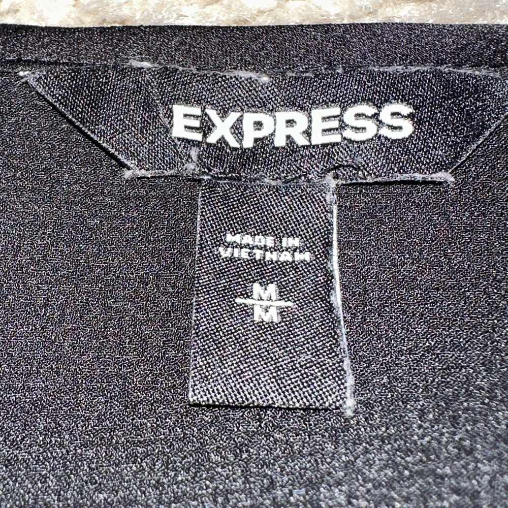 Express Black Fitted Buttoned Bodysuit - Picture 2 of 4